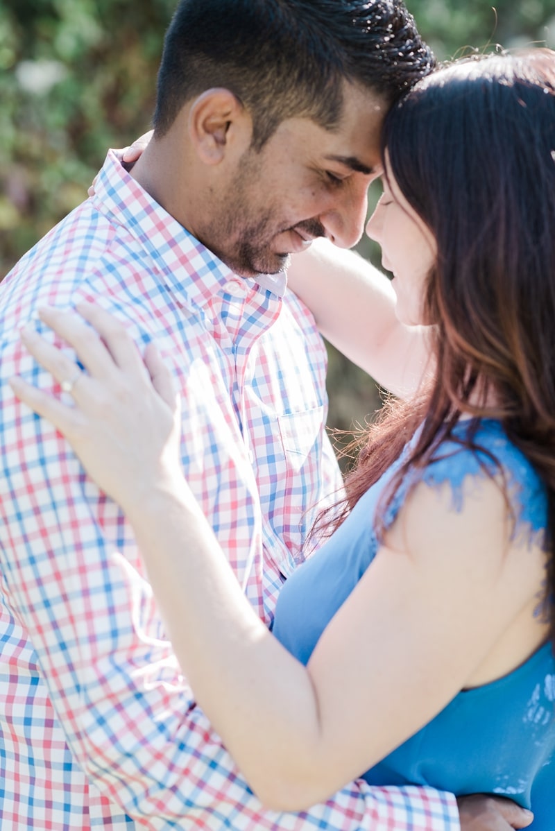 Engagement session photos in Old Town Alexandria