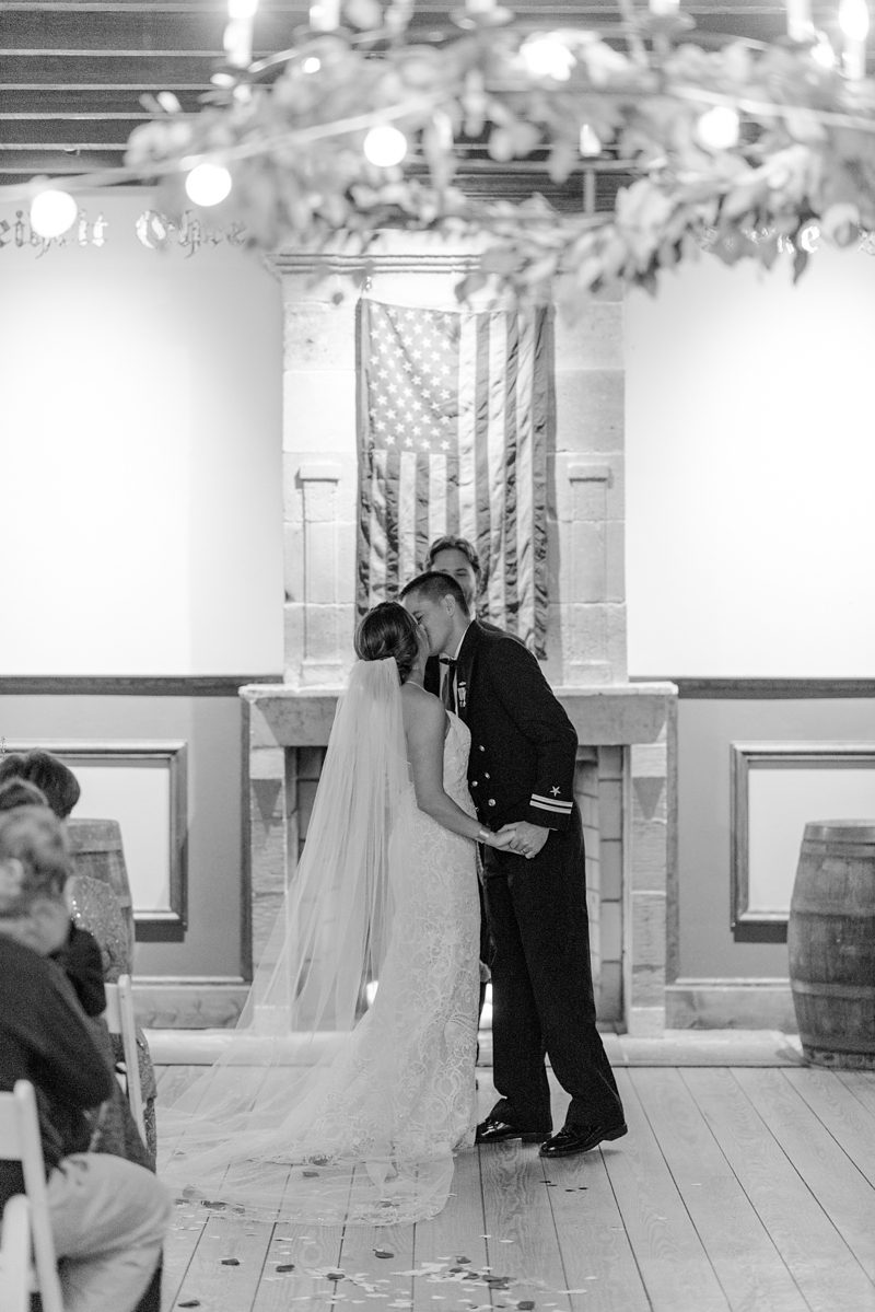 First kiss at Williamsburg Winery ceremony